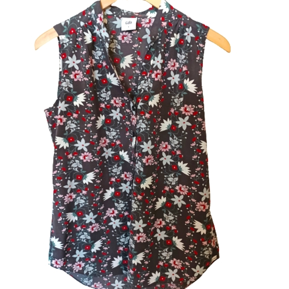 CAbi Black Sleeveless Floral Button-Front Blouse with Red Accents